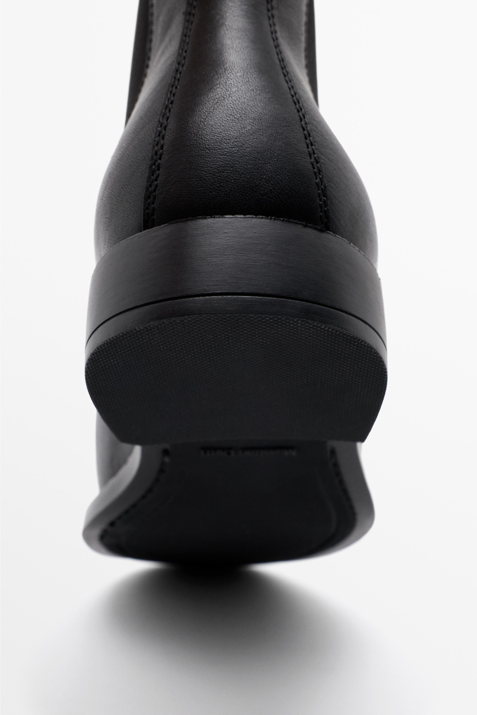 Leather Chelsea ankle boots